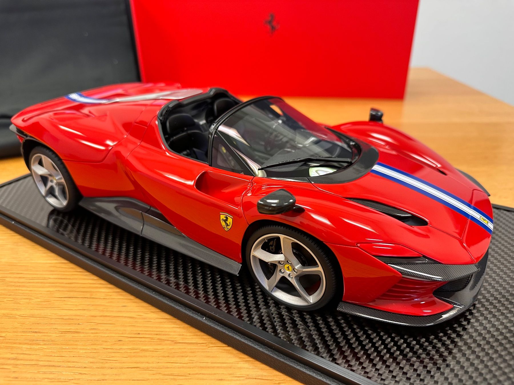 BBR Models Modellautos: Ferrari  Daytona SP3 1/12 rot – Neu und originalverpackt aus Stein AR von Krabbe2 5