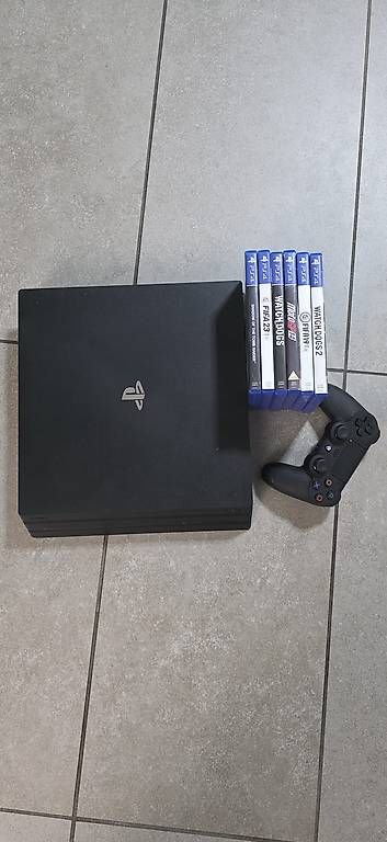 Console: Vendo Playstation 4 – Usato da Cadenazzo venduto da cal_c82p