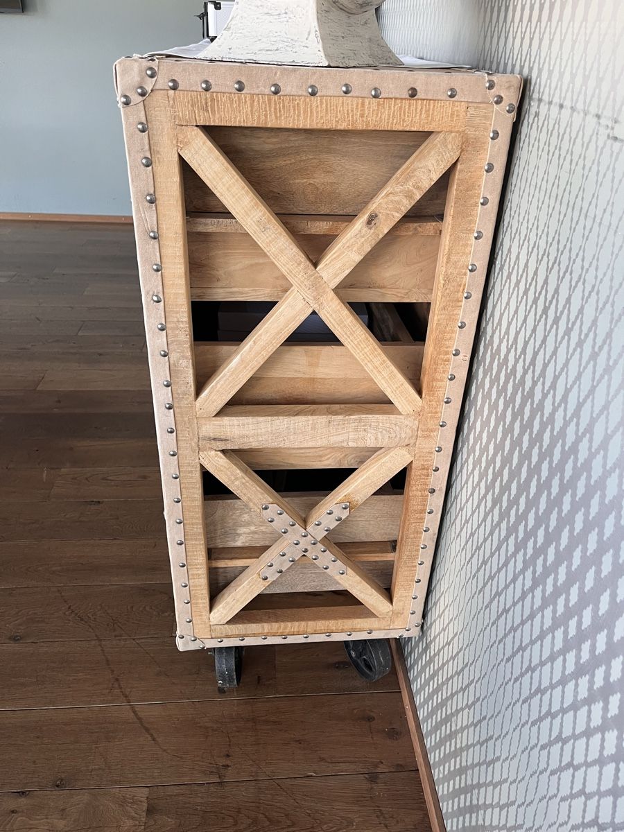 Commodes: Sideboard mit 6 Schubladen – D'occasion à Bern par lecoqestmort12 2