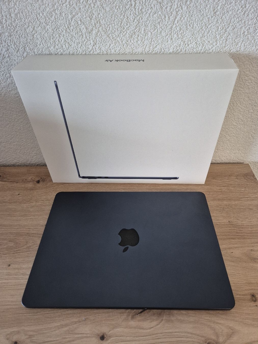 Apple Notebook: MacBook Air 13-inch, Space Grau, Top Zustand – Nuovo (secondo la descrizione) da Elgg venduto da ferrari94
