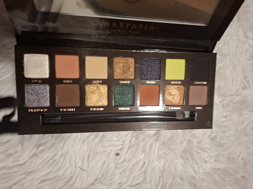 Make-up: Prism Anastasia Beverly Hills  – Gebraucht aus Hochdorf von gal_w9hk 2