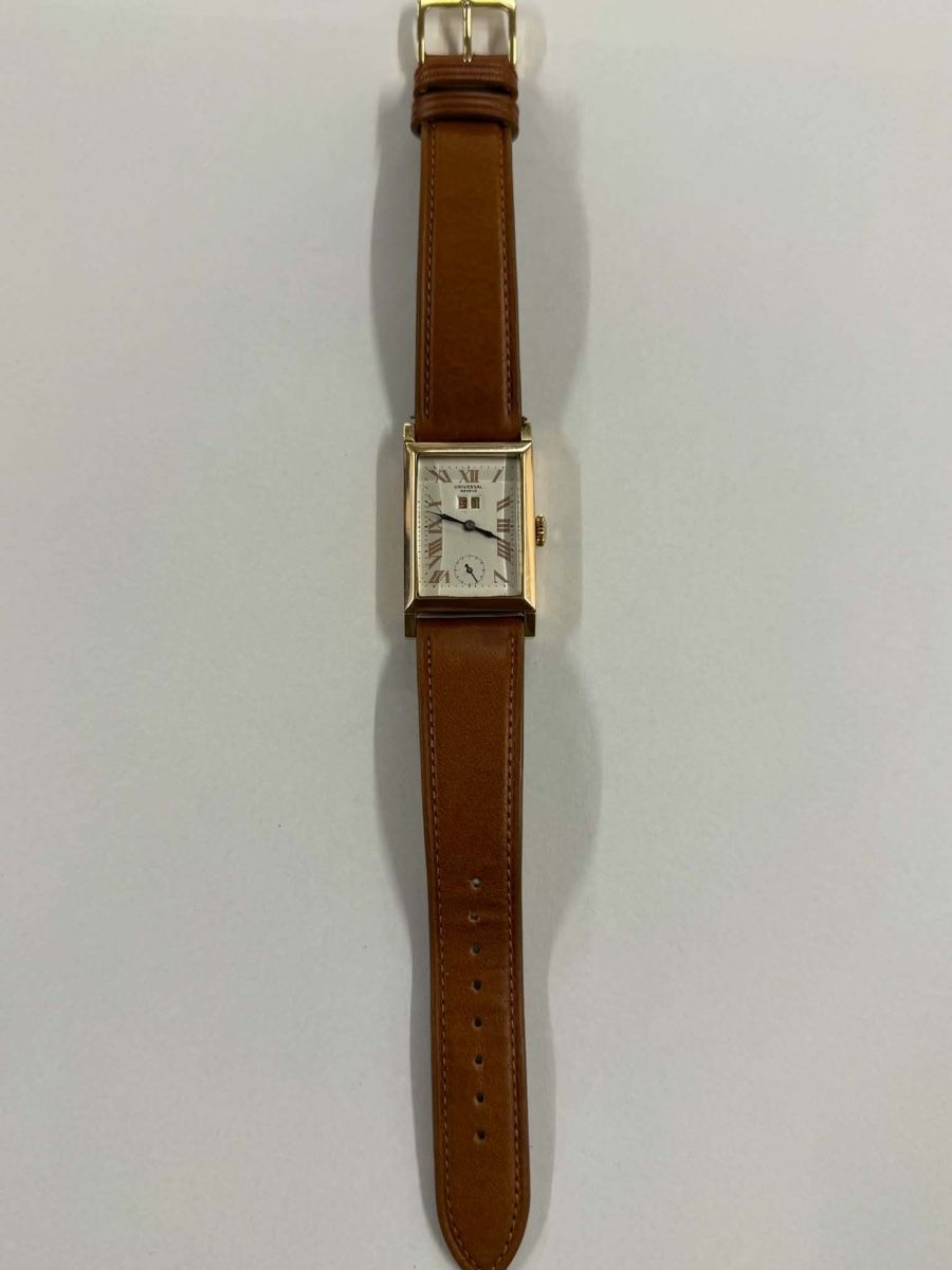 Universal Genève Orologi: Universal Genève en or très rare – Usato da Glovelier venduto da Elsii44 3