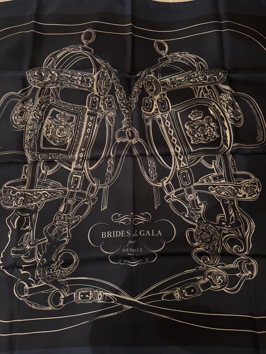 Hermès Foulard & Sciarpe: Hermès carré double face Brides de Gala – Nuovo e nell'imballaggio originale da Genève venduto da Allisgood 1