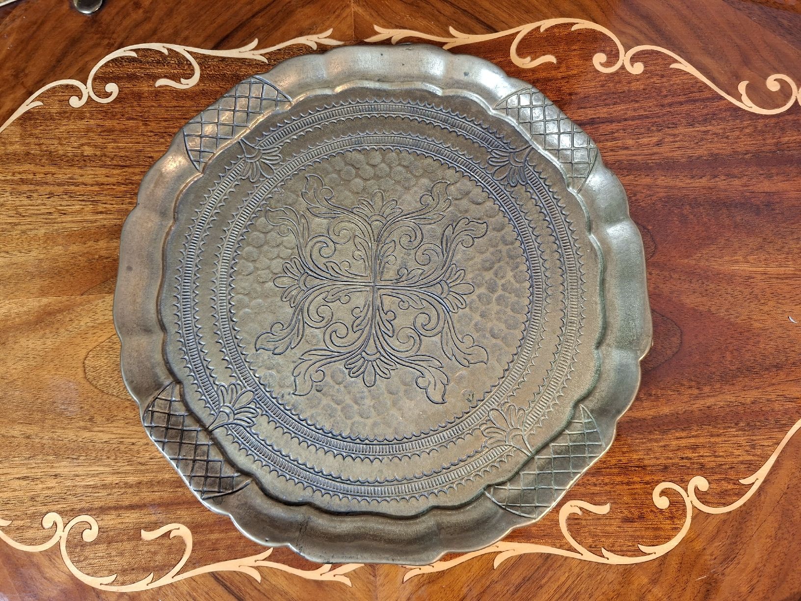 Piatti di portata: Jugendstil Wandteller Messing Antik Zierteller  – Usato da Steffisburg venduto da ZeitReise_ 1