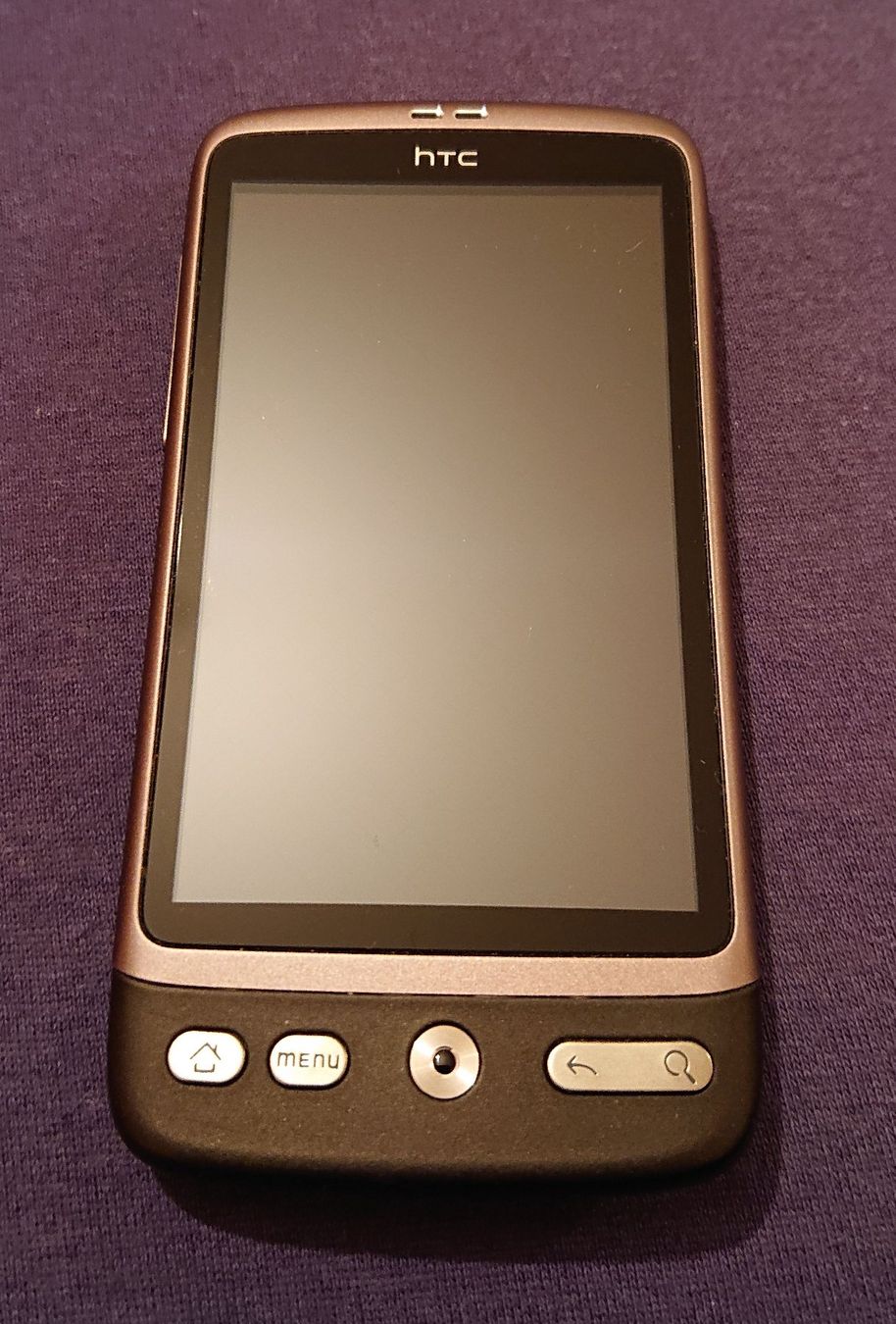 HTC Portables: HTC Desire mit Original-Ladegerät – D'occasion à Basel par sakartvelo