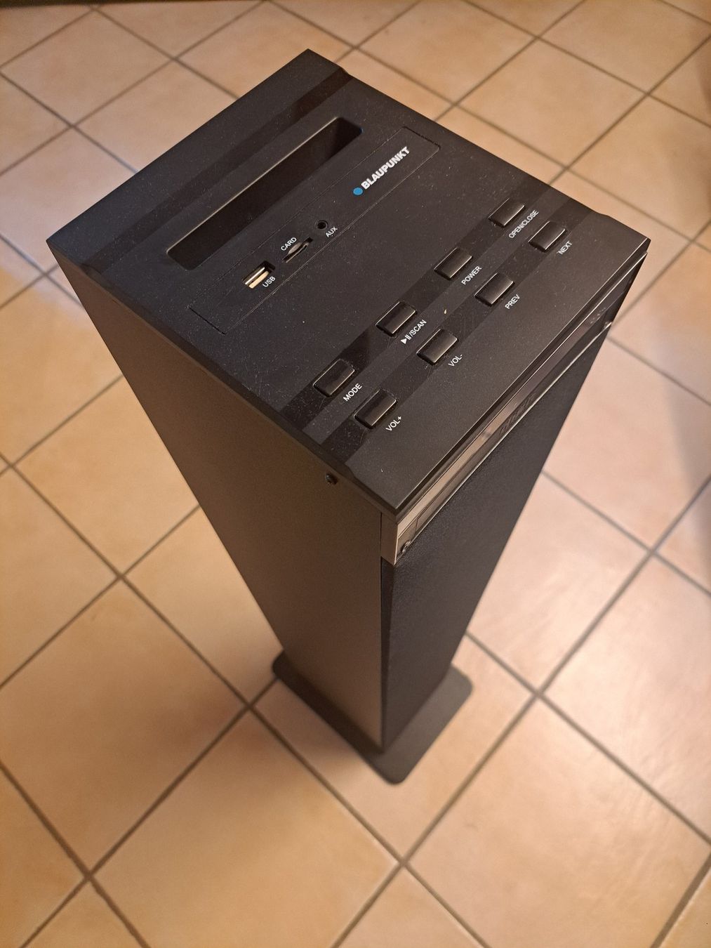 Blaupunkt Casse acustiche: Tour enceinte CD Bluetooth Noir - BLAUPUNKT - BLP9000 – Usato da Le Lieu venduto da BigBusiness