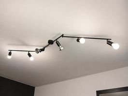Schwarze Deckenlampe / Deckenstrahler  verstellbar  CHF 20