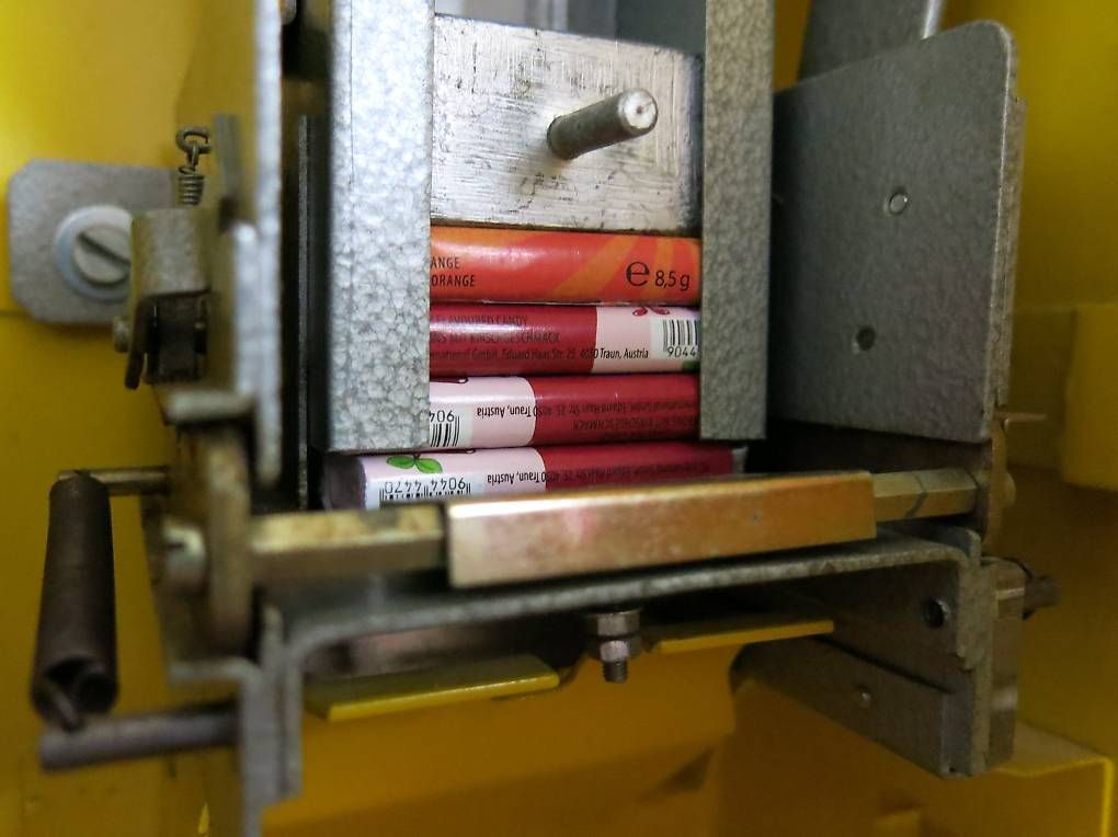 Pez Altro per Gastronomia & Hotel: PEZ 1-Schacht Automat – Usato da Grenchen venduto da Bosso62 4
