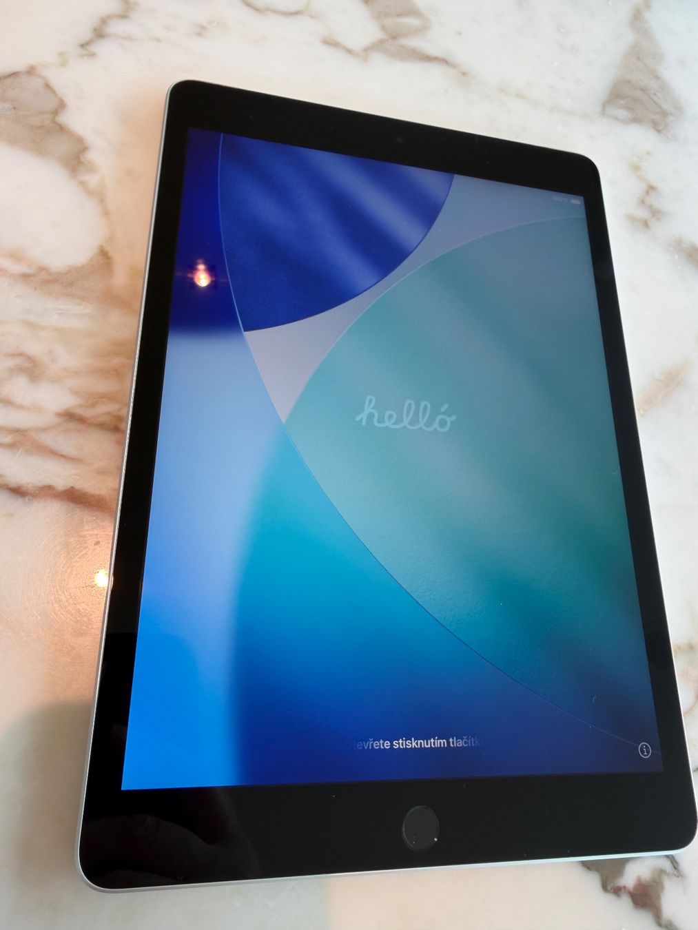 Apple Tablet PC: iPad 9. Generation 256GB WiFi + Cellular Mod. 2604 – Usato da Scherzingen venduto da oli_9rjp