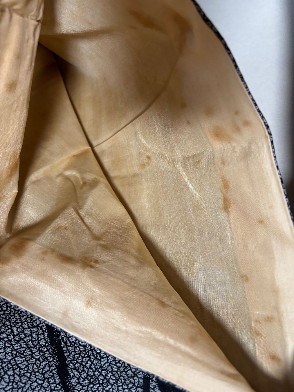 Arte internazionale: VINTAGE Seide Kimono aus Japan – Usato da Trübbach venduto da hik_gh6y 7