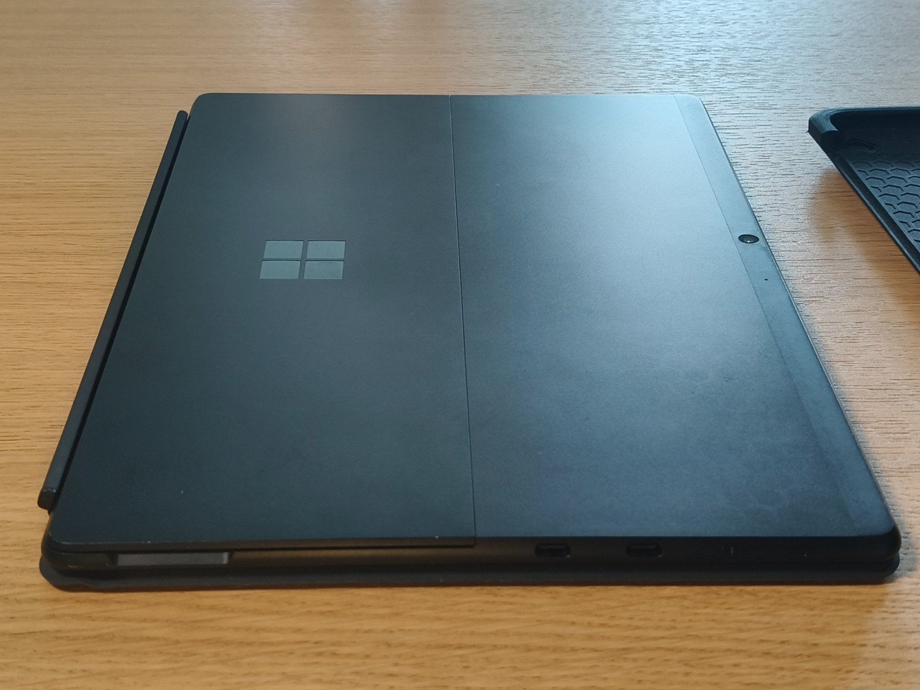 Microsoft Notebooks: Microsoft Surface Pro X inkl. Tastatur, Cover & Dock – Gebraucht aus Zürich von DonBodo 3