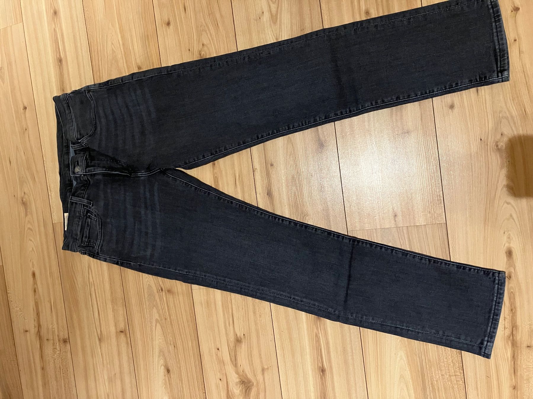 Levi's Jeans: Herren Jeans Levis 511 31/32 – Gebraucht aus Ins von Immerwieder