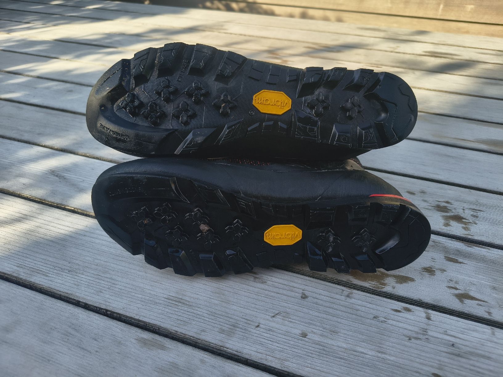 Millet Scarpe da uomo: Millet Wanderschuh Herren Gr. 44 – Usato da Appenzell Steinegg venduto da gia_js8j 3