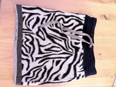 Marc Cain Minirock Zebra-Muster, Grösse N2, Top Zustand!