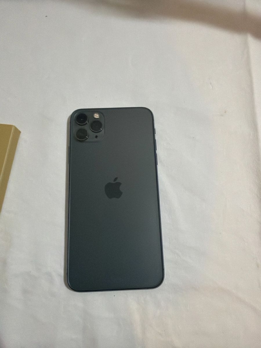 Apple Telefoni cellulari / Smartphones: iPhone 11 Pro max – Usato da Basel venduto da Hariva 2