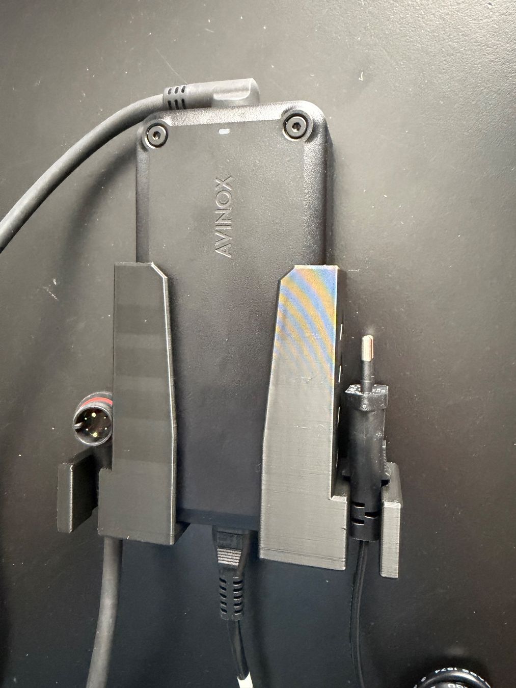 Fahrradhalterungen: Ladegerät Wandhalterung AVINOX – Neu und originalverpackt aus Steffisburg von GRAF-TECH 1