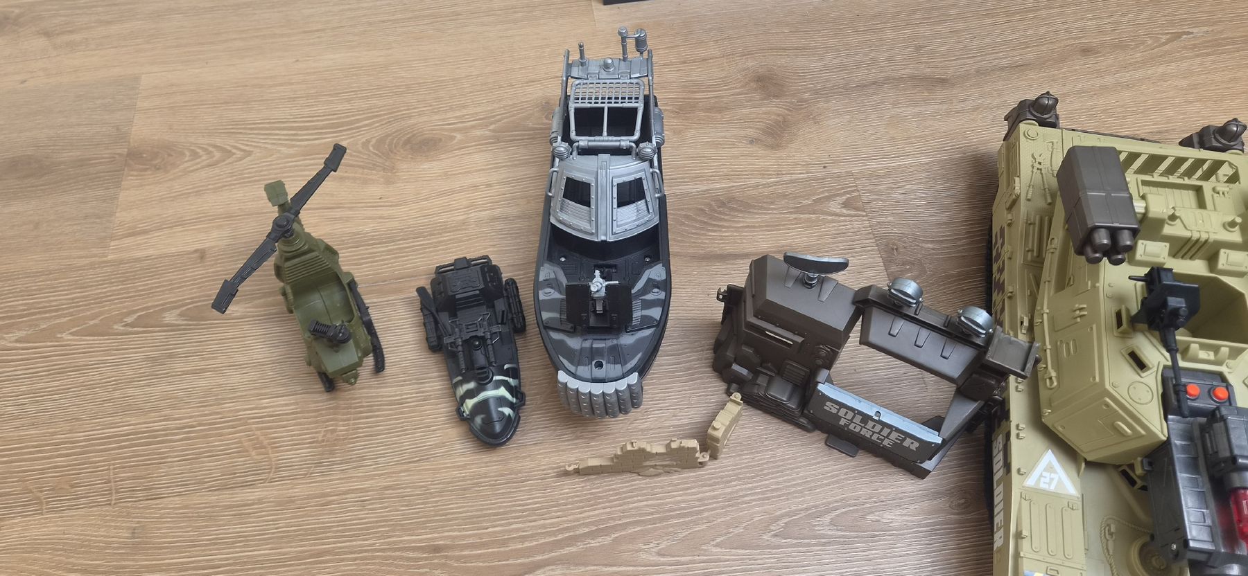 Spielzeuge: Miltär spuelsachen soldier Force – Gebraucht aus Langwiesen von Mauna87 2
