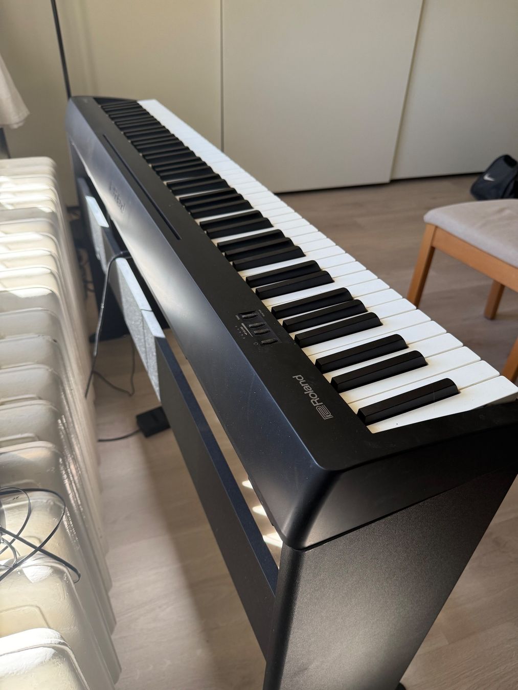 Roland Strumenti musicali: Piano numérique Roland FP-10 – Nuovo (secondo la descrizione) da La Neuveville venduto da sim_5lpj 4