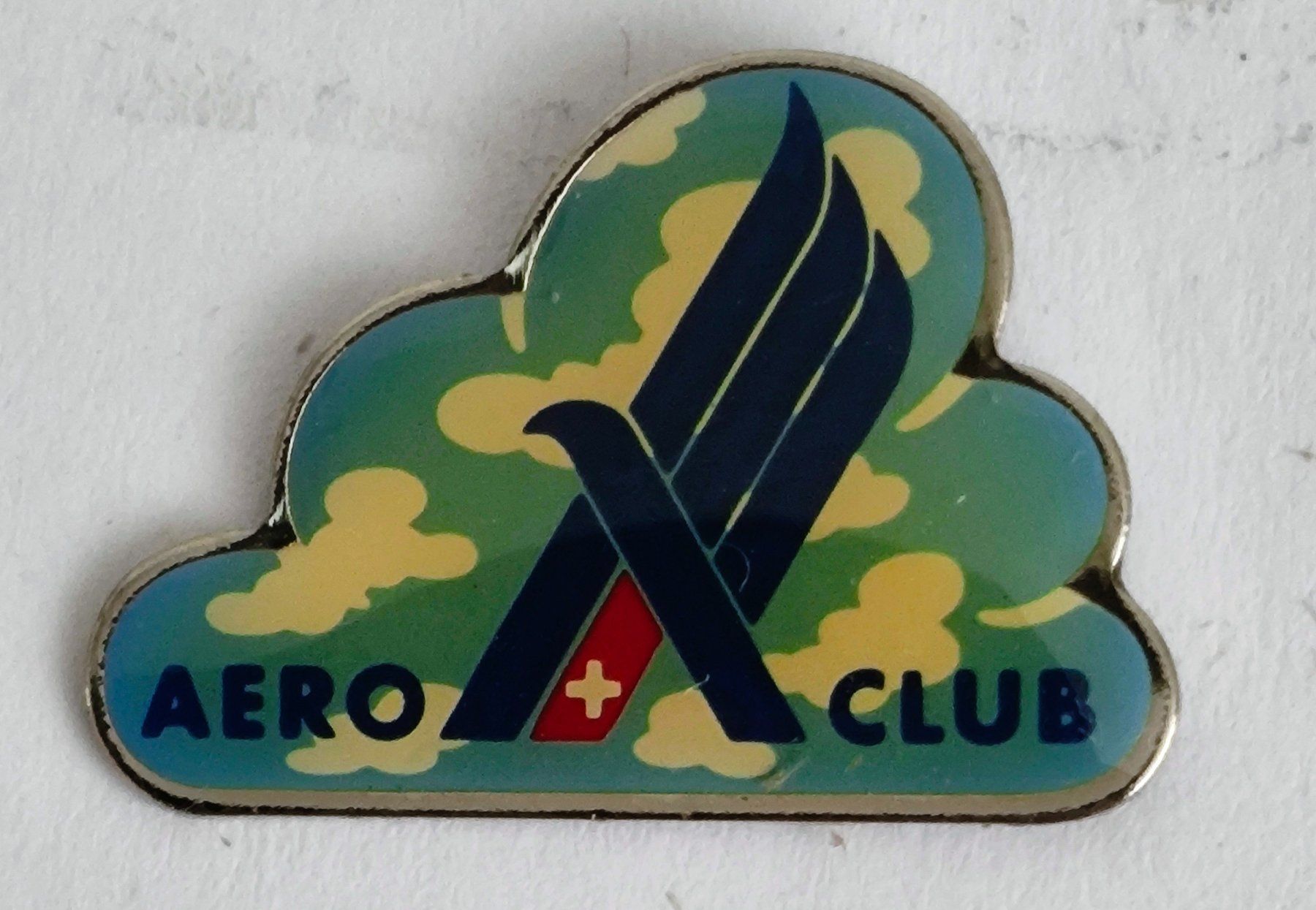 Placchette & Badge: Aero Club Pin – Usato da Pfäffikon ZH venduto da Colacity