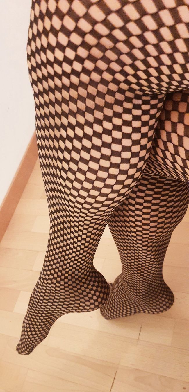 Wolford Collants: Falke Pattern Strumpfe Grosse M//L – D'occasion à Adliswil par LCherryBlossom1999 1
