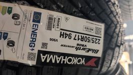 Premium Winterreifen Yokohama V906 225/50 R17