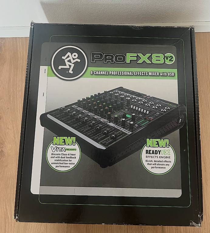 Console di mixaggio: Mackie ProFX8 v2  Table de mixage USB avec effets – Usato da Chézard-St-Martin venduto da Fil_c2mn 2