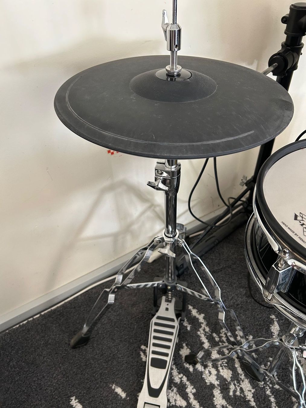 Alesis Instruments de musique: Kinder E-Drum Set mit Alesis DM5 – D'occasion à Winterthur par soundie 3
