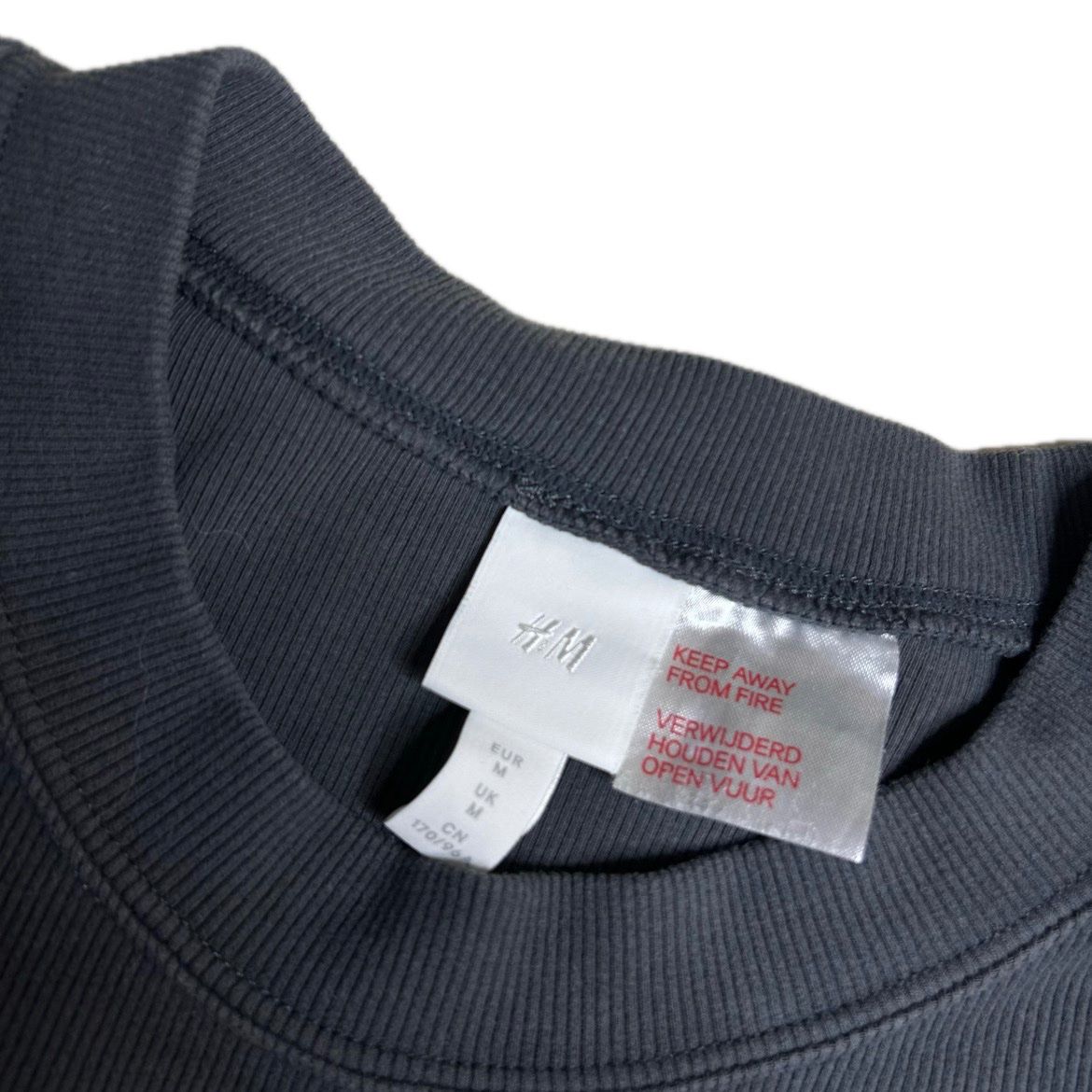 H&M Pulls & Sweat-shirts: H&M Sweatshirt – D'occasion à St. Gallen par look-twice 4