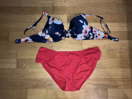 Bikini Oberteil Gr 75C und Unterteil Gr 40