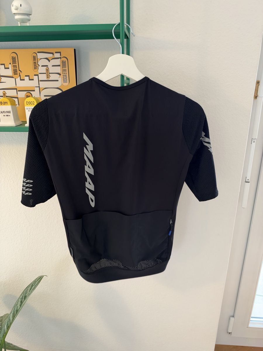Leibchen & Hosen: Maap men jersey  – Gebraucht aus Uster von rus_cgn6 1