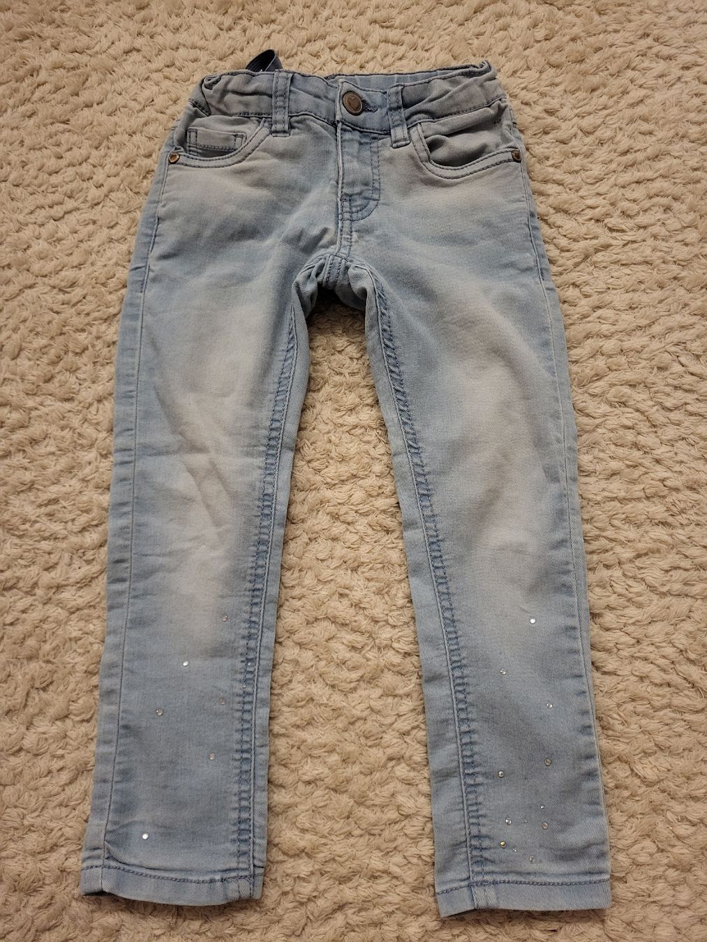 Hosen: Kinder Jeans hellblau mit Glitzer Gr104 – Gebraucht aus Felben-Wellhausen von Brummbaer90