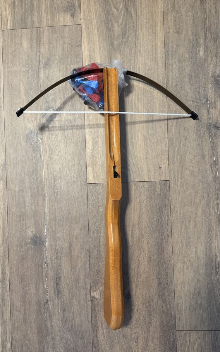 Jouets: Armbrust – D'occasion à Ottenbach par Mani769