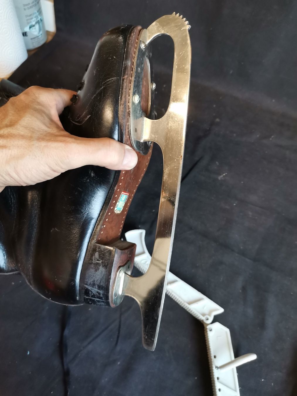 Pattini da ghiaccio: Wifa Eislaufschuhe, Vintage Eislaufschuhe, Schlittschuhe Led – Usato da Wiedlisbach venduto da materialkreislauf 7