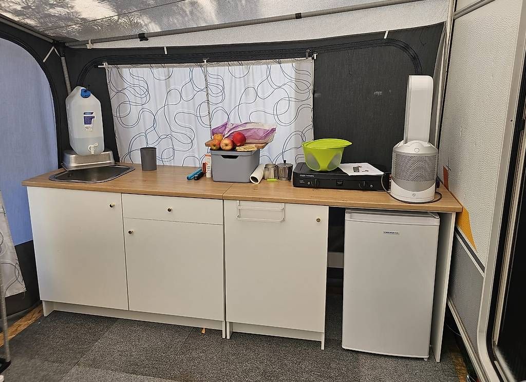 Cucine complete: IKEA Knoxhult Küche inkl. Kühlschrank – Usato da Ueberstorf venduto da RIA91