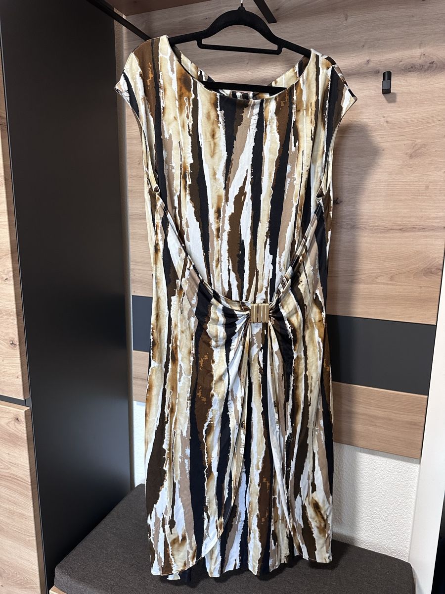 Escada Kleider: Escada Fantasy dress – Neu (gemäss Beschreibung) aus Zürich von yer_mfk9
