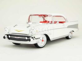 Chevrolet Bel Air Hardtop Coupé 1957 weiss / silber     1:18