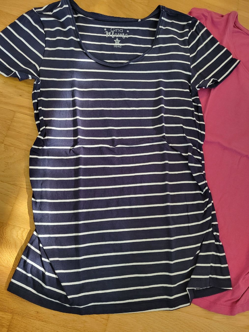T-shirt: 2er Set Umstandsmode TShirt, Gr. 38/40 M Top Zustand – Usato da Wikon venduto da lin_qw8x 2