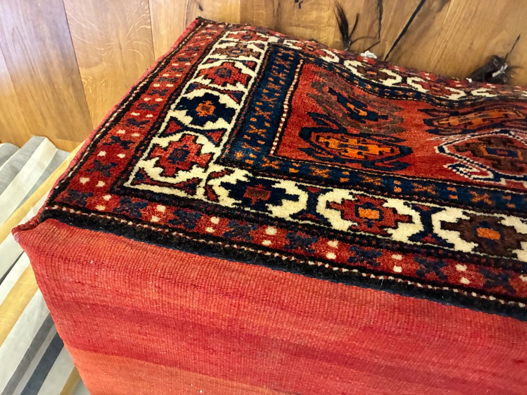 Teppiche: Orientalischer Hocker Teppich – Gebraucht aus Freienbach von Elenaheinz 2
