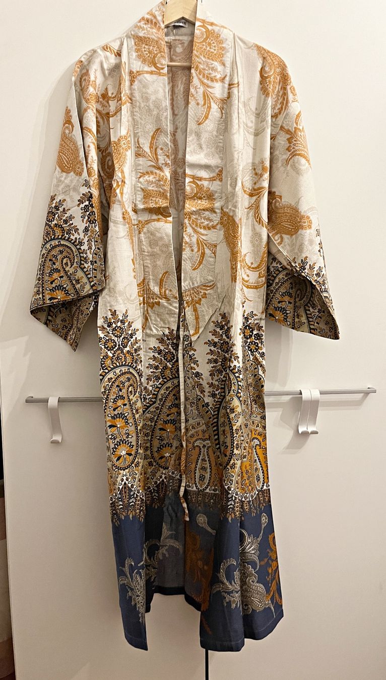 Arte internazionale: BASSETTI Kimono – Usato da Genève venduto da mar_g5r2