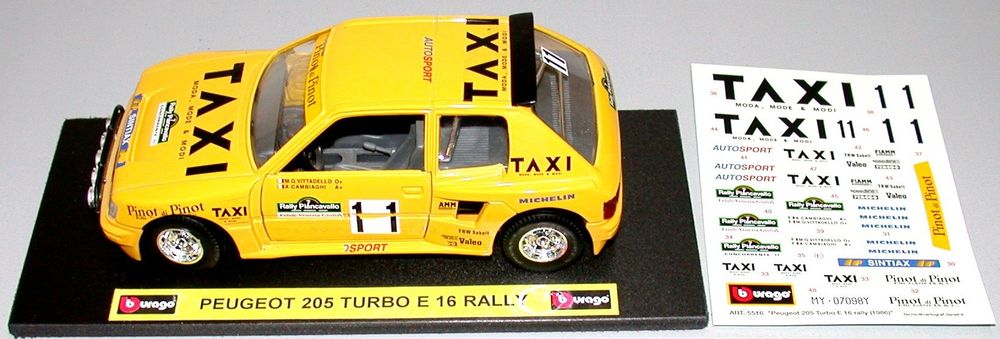 Diecast model cars Peugeot 205 Turbo 16 1/18 Solido Turbo 16 preparee pour la course T16