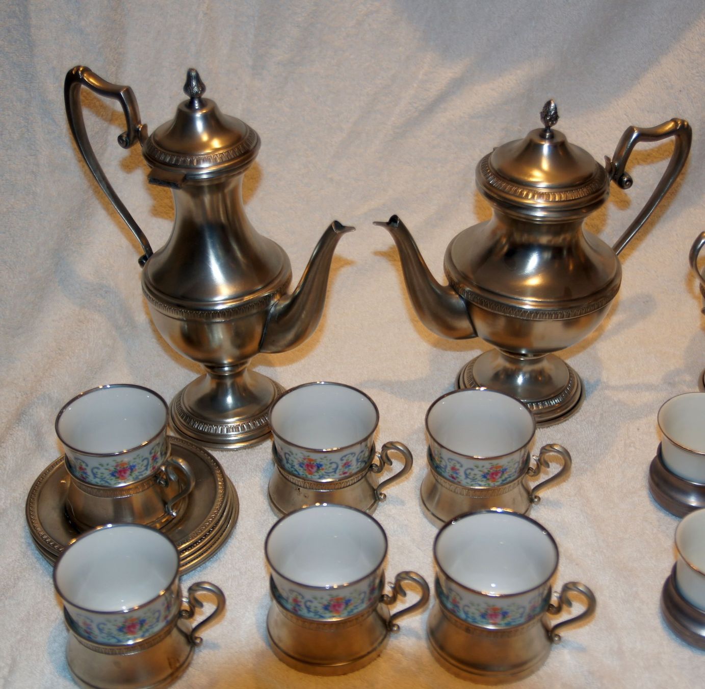 Geschirrsets: Kaffee und Tee Service 95% Zinn NEUER PREIS – Neu (gemäss Beschreibung) aus Biberist von Peter1948 1