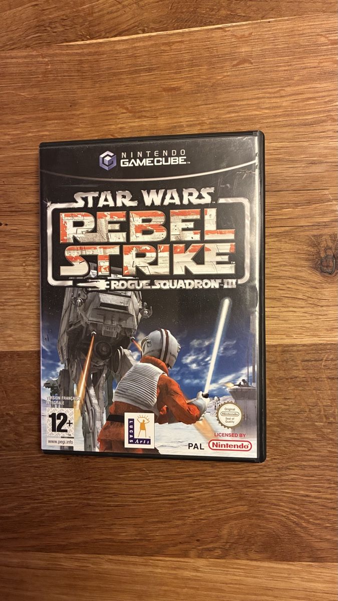 Nintendo Spiele: Jeu Star Wars Rogue Squadron III GameCube – Gebraucht aus Zürich von bocusio