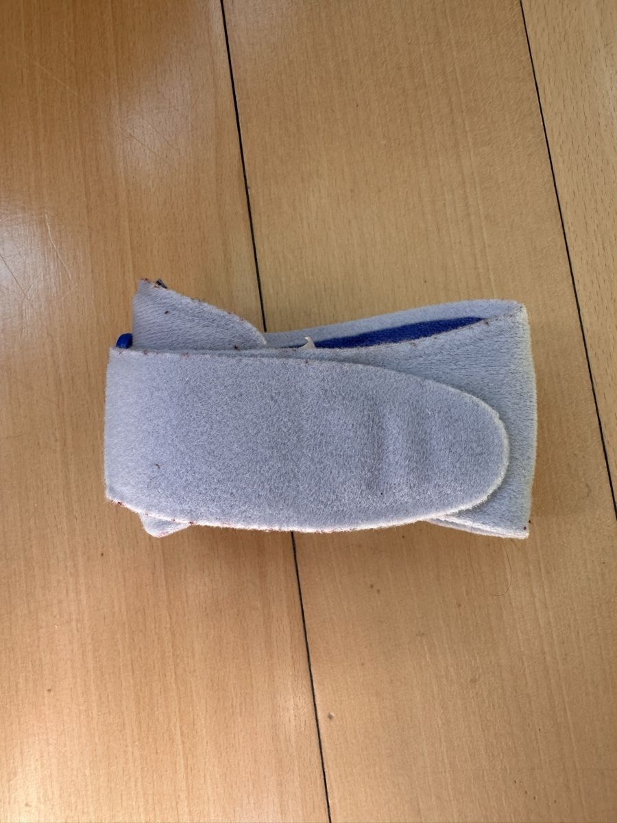 Attrezzature mediche: Bauerfeind EpiPoint Ellenbogenspange – Usato da Bern venduto da vic_sh2d 5