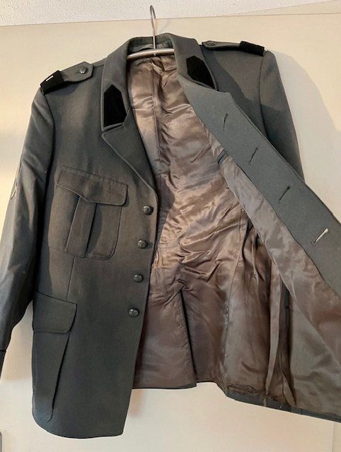 Uniformi: Historische Uniformjacke der Schweizer Grenzwache – Usato da Kriens venduto da heleneb02 3