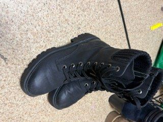 Scarpe da donna: Stiefel Grösse 38 – Usato da Oeschgen venduto da Mich_elle 2
