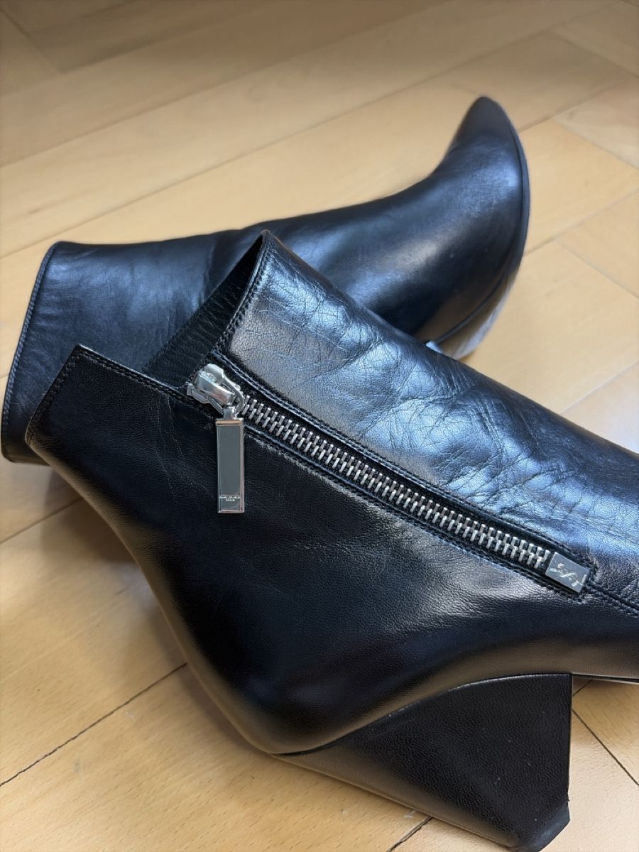 Saint Laurent Scarpe da donna: Saint Laurent leather boots  – Usato da Zürich venduto da modcoss 3