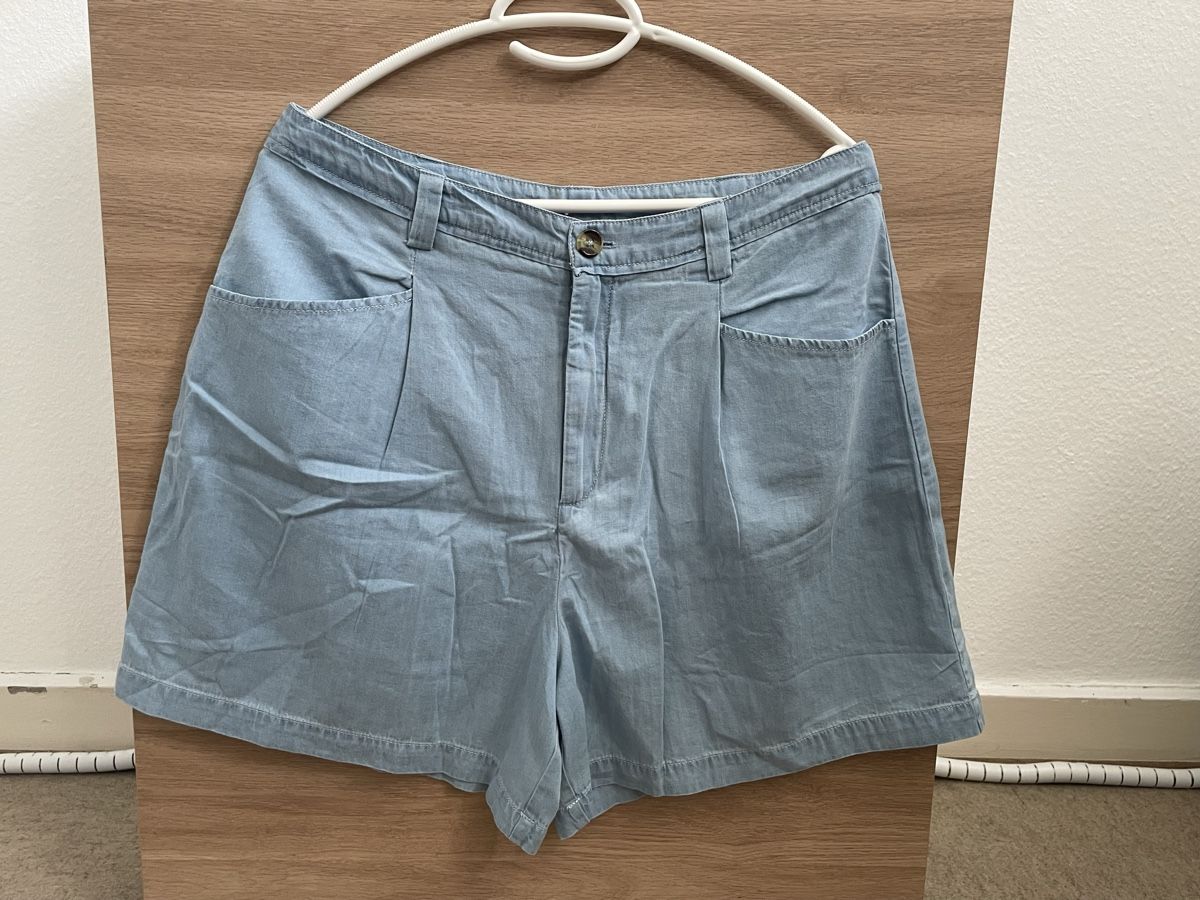Mango Pantaloni: Mango Shorts – Nuovo (secondo la descrizione) da Basel venduto da Robyn20