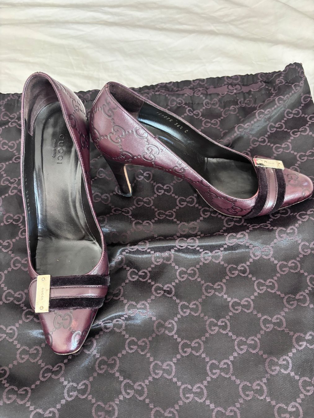 Gucci Scarpe da donna: GUCCI DÉCOLLETÉ DARK BROWN size 36.5 – Usato da Chiasso venduto da Aupa74