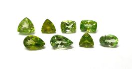 Lot 8x Péridots 25.49 ct CERTIFICAT 3'000.- Fr