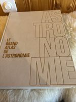 Le Grand Atlas de l'Astronomie Livre Bon état